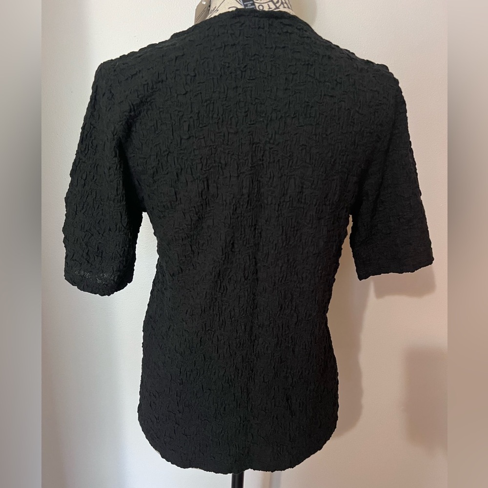 Eileen Fisher NWT Black Bubble Jacquard Crew Neck Top Medium - Picture 4 of 8